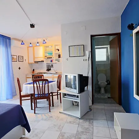 Mediteran, Kleine Mit Balkon * Trogir